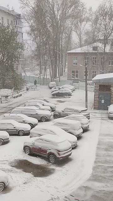 Как прекрасен Май 😅 смотреть онлайн