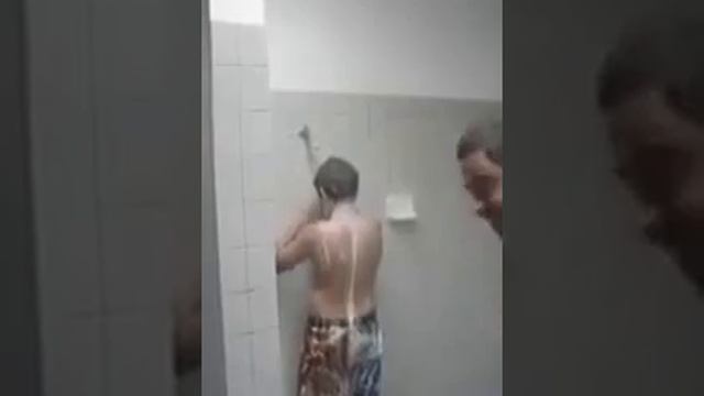 Прикол над другом)))) смотреть онлайн