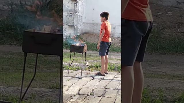 Очень сильно хочу шашлыка! смотреть онлайн