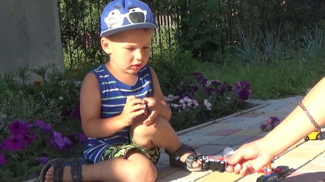 Vlog моя коллекция игрушечных машинок - my collection of toy cars смотреть онлайн