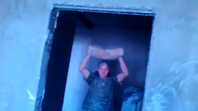 Чувак на стройке смотреть онлайн