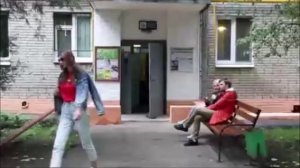 Она его любила