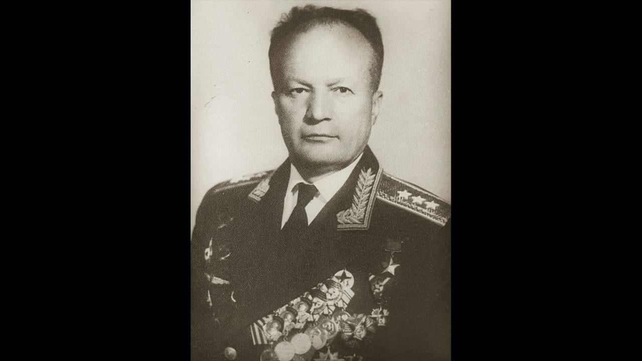 Герои поколения Победителей. Николай Каманин