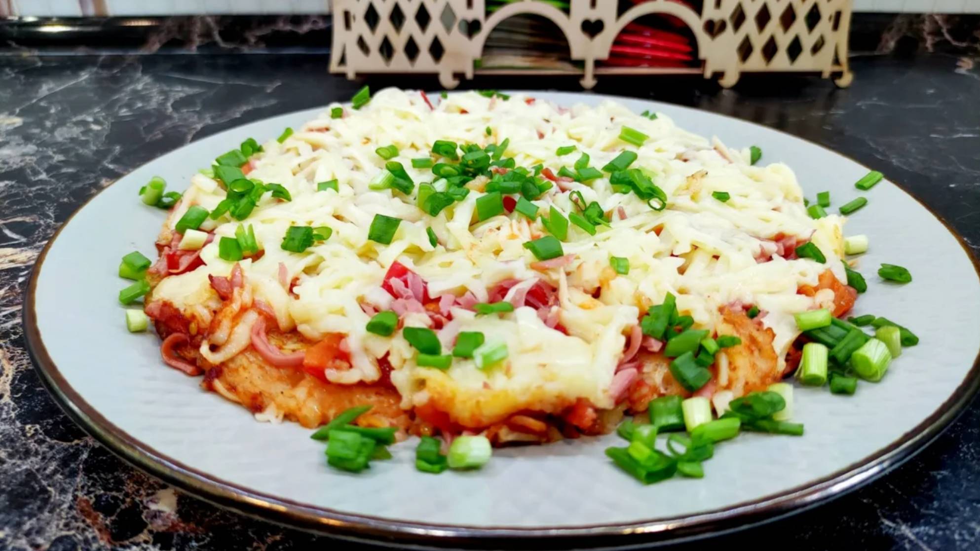 Пицца в сковородке за 10 минут. Рецепт картофельной пиццы. Пицца рецепт. смотреть онлайн