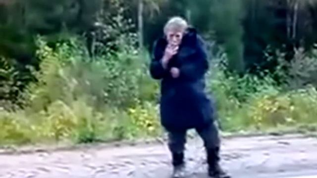 КАТЮХА, СЛЫШЬ ПОЕХАЛИ КУРИТЬ... смотреть онлайн