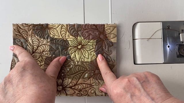 Шьём трендовую косметичку №3. Художественная стёжка. ? смотреть онлайн