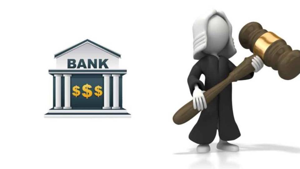 Банк не отдает деньги потому, что "наследство не доказано" смотреть онлайн