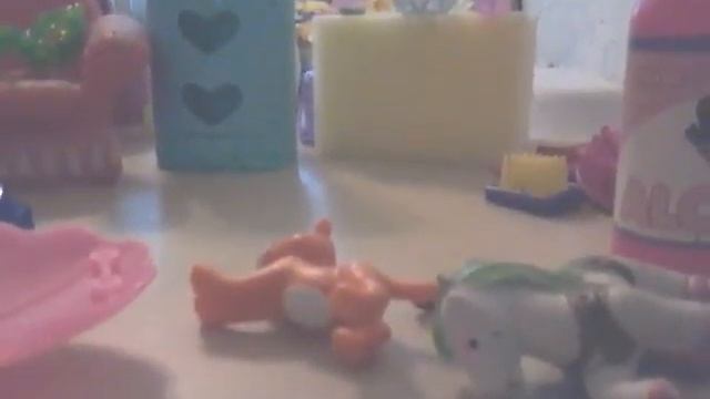 Так значит это была просто шутка Кто подарил этот Кто подарил этот телевизор кошка или поняшка смотреть онлайн