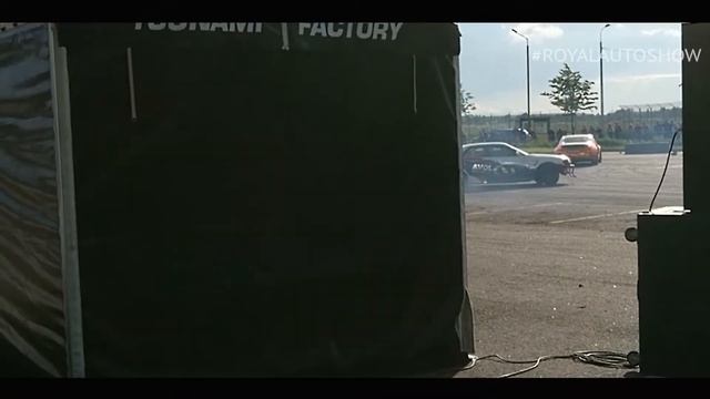Топовый дрифт на ROYAL AUTO SHOW 2017./НЕДОBLOG смотреть онлайн