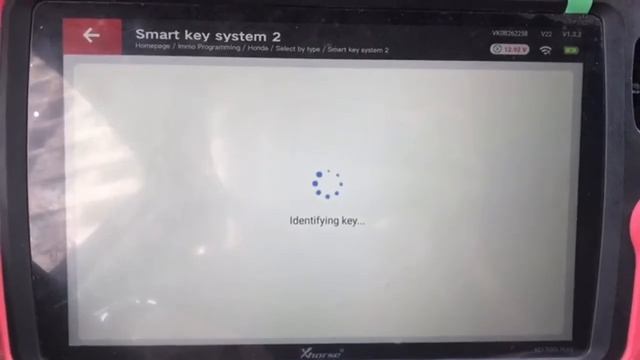 Programming smart key Honda CRV by Keytool Plus смотреть онлайн
