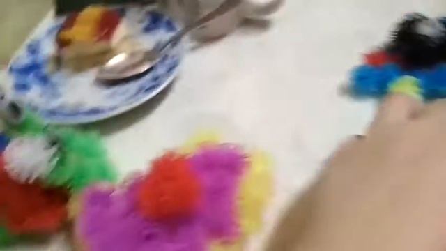 Мои фигурки из липких шариков смотреть онлайн