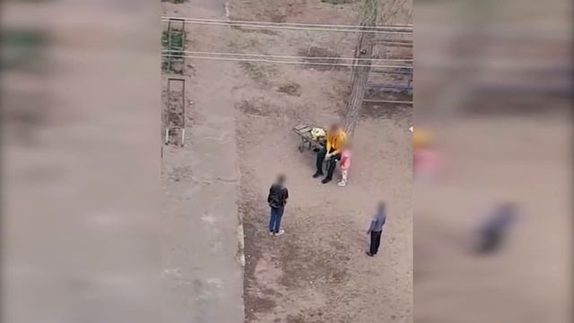 Отец орет на детей в Волжском смотреть онлайн