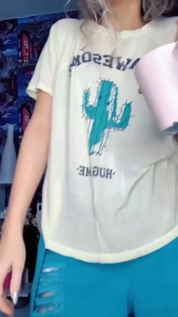 Любимый напиток в разном возрасте / Новый год 2020 / 2021 / тикток смотреть онлайн