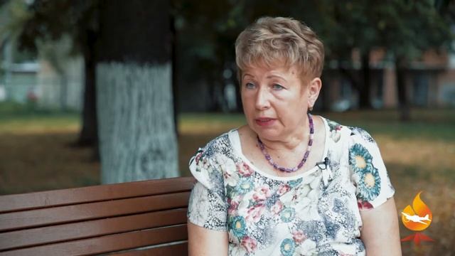 БЕЗЫМЯНКА: ЖИВЫЕ ИСТОРИИ. Екатерина Сычева: "Бомба упала рядом с трактором, в котором была мама" смотреть онлайн