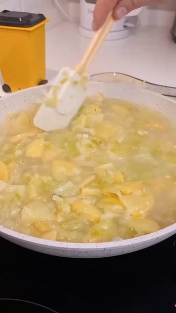 Вишисуаз  ИНГРЕДИЕНТЫ:

📌 Лук порей - 500 гр.
📌 Картофель - 500 гр.
📌 Сливочное масло - 50 гр.
📌