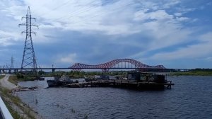 Ханты-Мансийск: Вид на мост в разные времена года.