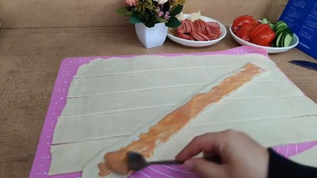 Почему ПИЦЦА Не Должна Быть Другой 🫶Ленива Пицца за 10 минут #пицца #пиццарецепт #пиццаза10минут смотреть онлайн