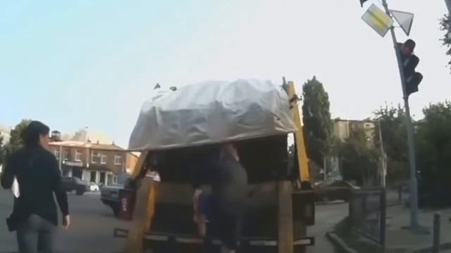 Странные люди Самые смешные приколы Ржач смотреть онлайн