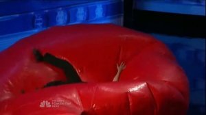 Гигантская подушка пердушка