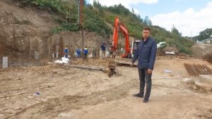 Какой фундамент дома на склоне самый надежный? Строит?