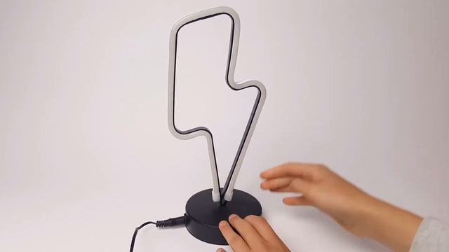 Lightning Bolt Neon Lamp смотреть онлайн