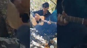 Черный Аман. На гитаре.