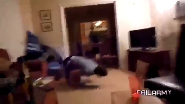 ШУТКА дня! бесплатные приколы смешно улетное видео топ 2013 часть 5 смотреть онлайн