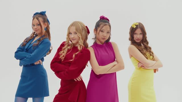 Клип на песню Внимание