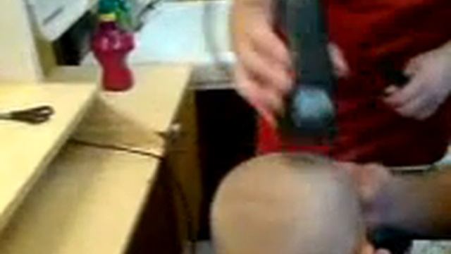 случай в парикмахерской смотреть онлайн