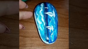 рисунок на морском камне акриловыми красками.