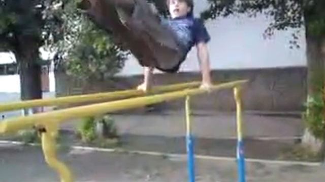 Жизнь Жестока смотреть онлайн