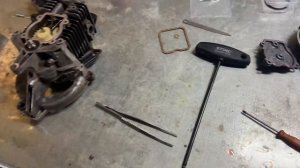 STIHL FS 130. Сборка и запуск двигателя.