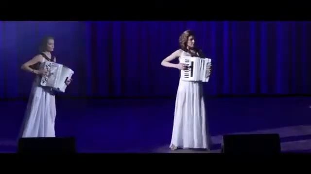 Девушки аккордеонистки Дуэт ЛАРГО. Зима смотреть онлайн