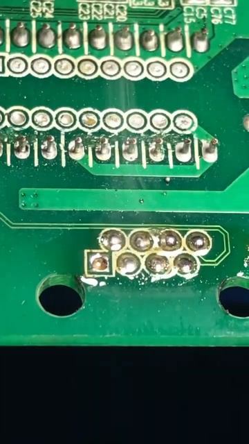 Soldering hacks Soldering 8 contacts at once how to use Desoldering a wire for beginners смотреть онлайн