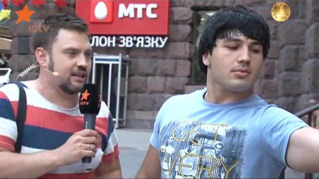Испытание для сильнейших: продержать стул на вытянутой руке 1 минуту - Легкие деньги (выпуск 6) смотреть онлайн