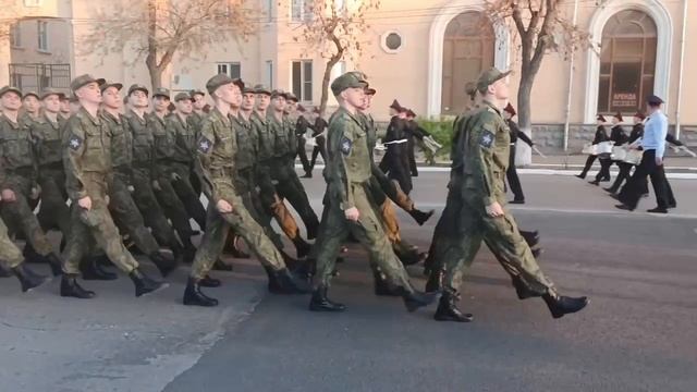 Курсанты ВУЦ ведут подготовку к праздничному маршу в честь Великой Победы смотреть онлайн