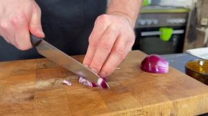 Ленивая пицца с тунцом и белым соусом: вкусно и быстро для всей семьи!