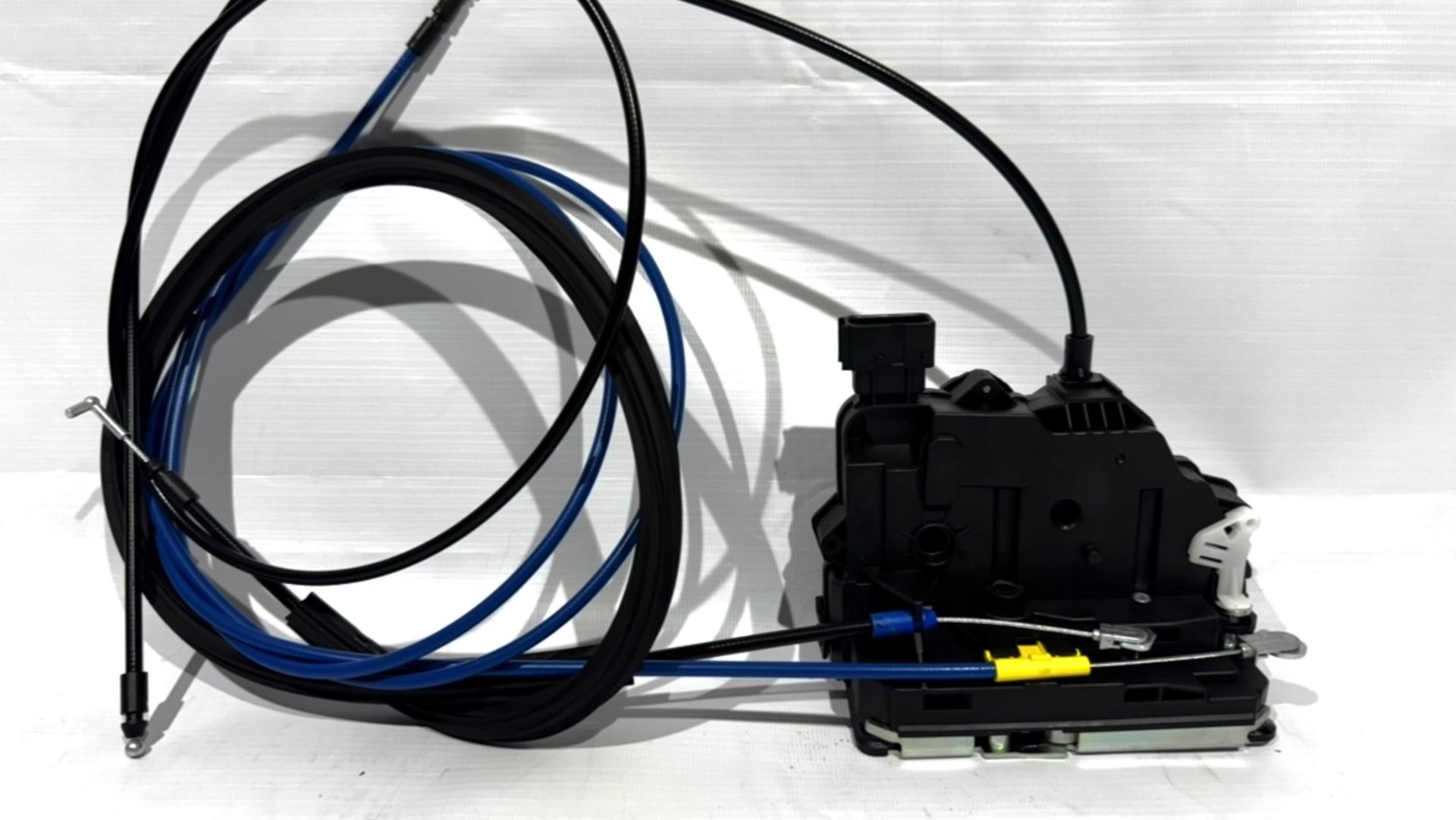 Замок двери сдвижной
Boxer Jumper Ducato 2006-2022
Пежо Ситроен Фиат