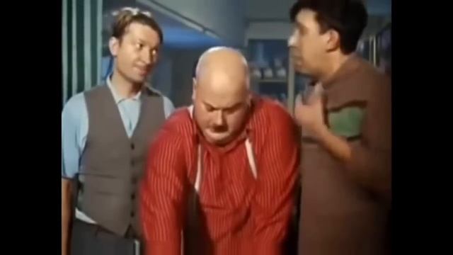 Хватит гулять! Пора! На работу! смотреть онлайн