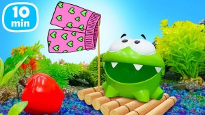 Ам Ням гонится за яблоком! Видео для детей про игрушки Ам Ням