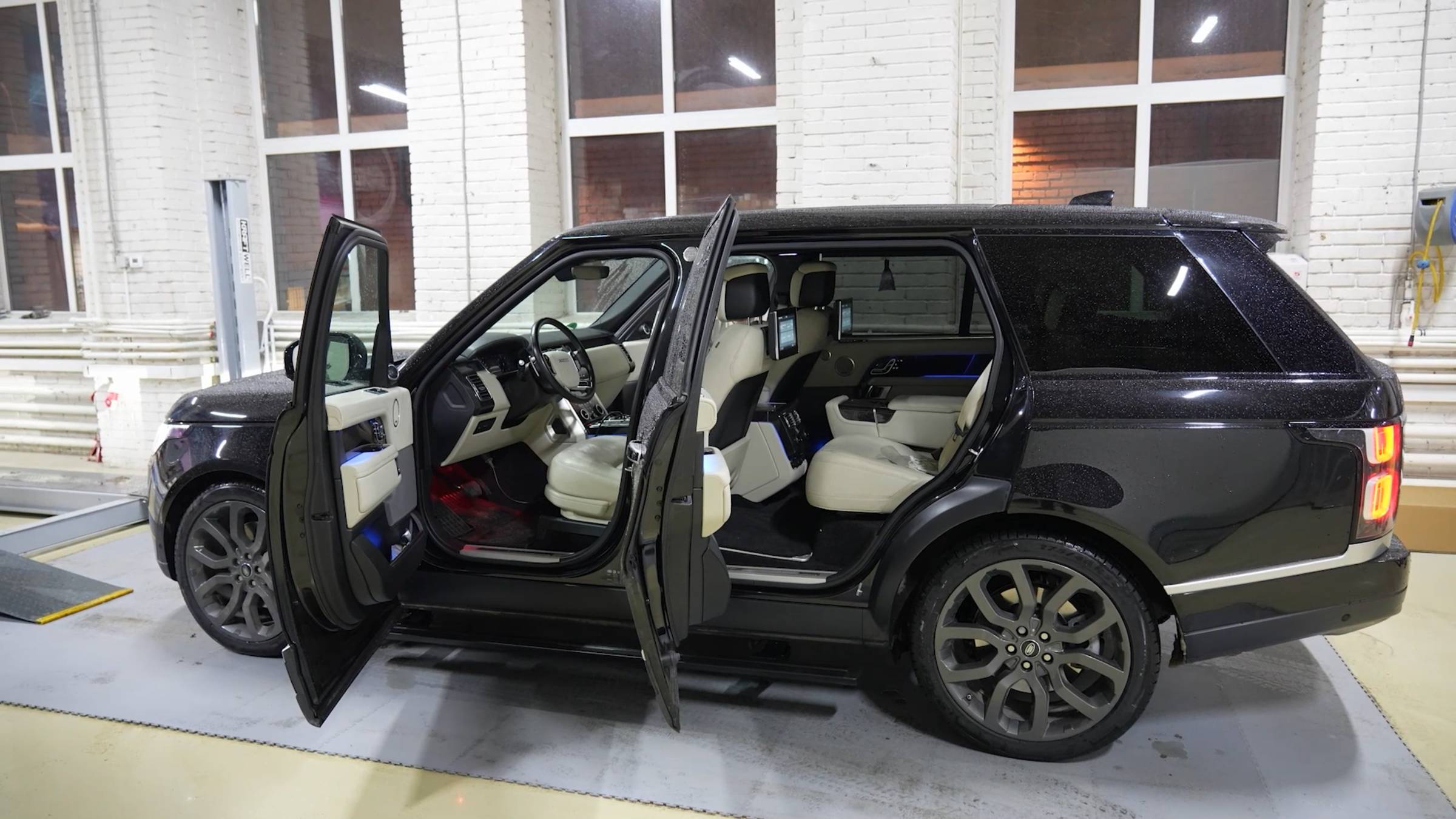 Range Rover Long электропороги ATS смотреть онлайн