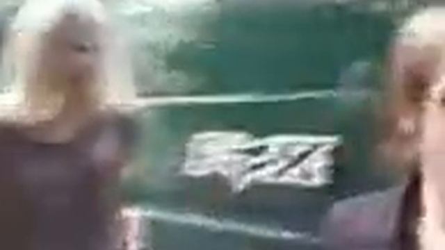 Пьяные девки веселятся блондинка и брюнетка Приколы смотреть онлайн смотреть онлайн