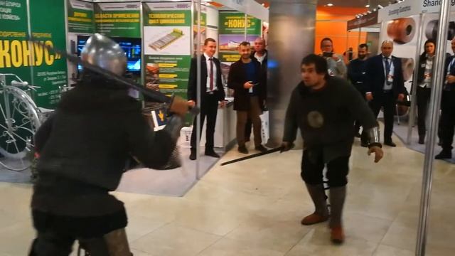 Участие рыцарей на выставке смотреть онлайн