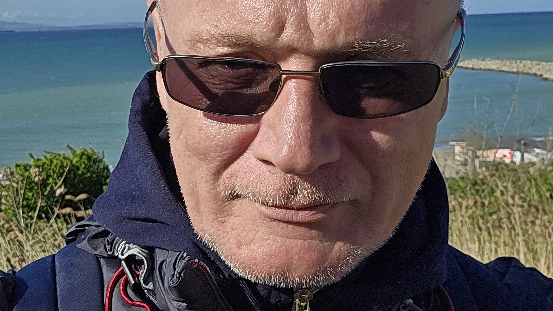 Чем опасно привыкание? Тем, что в Болгарии хорошо! смотреть онлайн