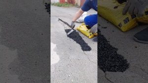 Простейший способ ремонта асфальта!! ХОЛОДНЫЙ АСФАЛЬТ