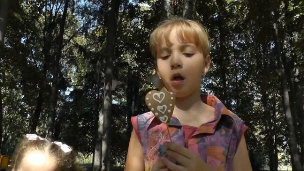 Прогулка в парке "Котофей". Катаемся на пони и каруселях. Walk in Kotofey park.