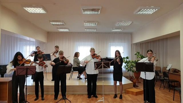 Ансамбль "Время музыки". М. Блантер "В лесу прифронтовом". смотреть онлайн