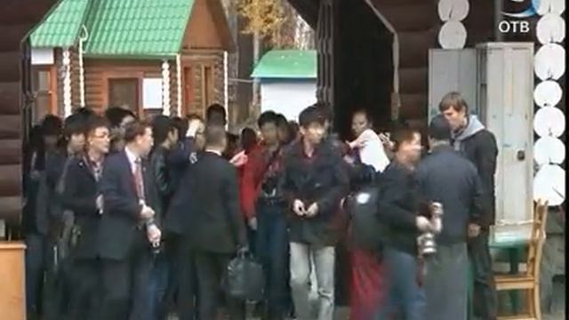 В гости к УрФУ приехали китайские умники и умницы смотреть онлайн