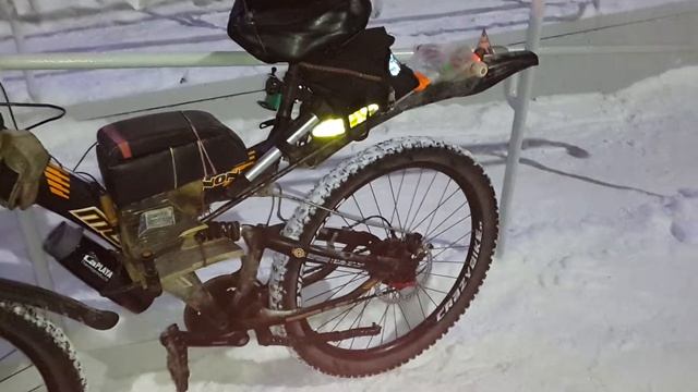 еще один гоняет зимой вело смотреть онлайн