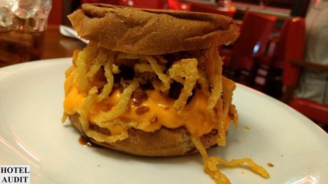 Бразилия - сан-паулу - Snack Point Burger_1 Hotel Audit Отель Аудит.mp4 смотреть онлайн